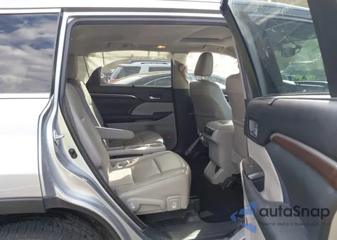 2015 Toyota Highlander Limited V6 z USA, uszkodzony, nr VIN 5TDDKRFH9FS151664